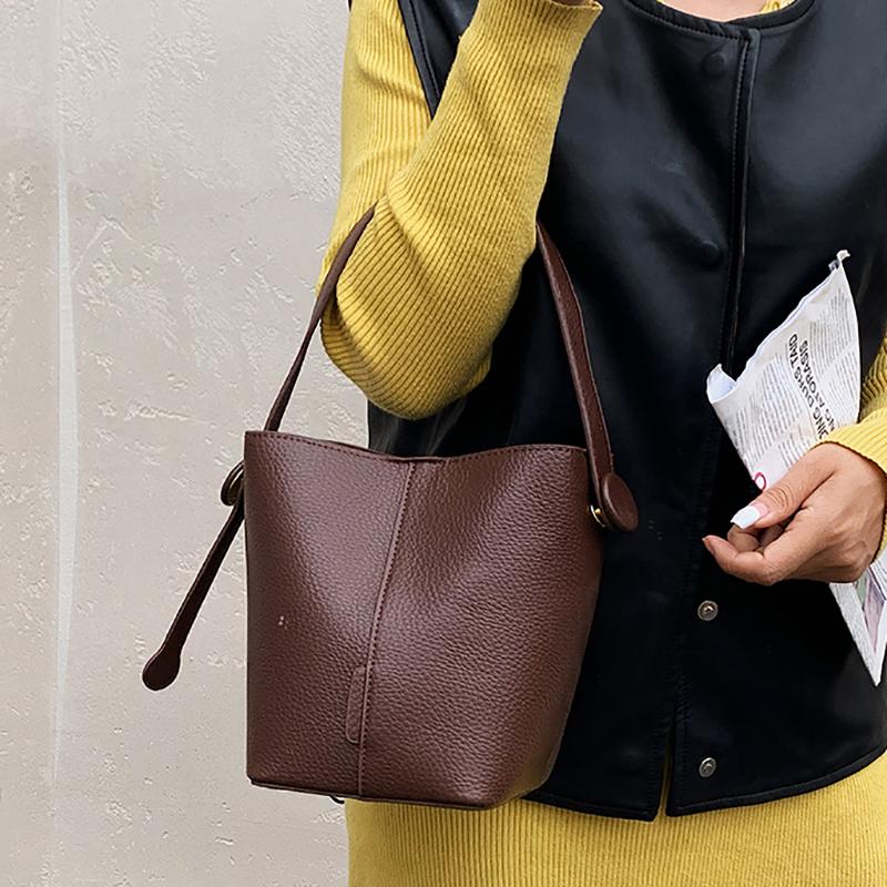 Women's Bucket Handbag Commuter Shoulder Bag Soft Material Work Bag Vegetable Basket Style Crossbody Bag Fashionable Trend