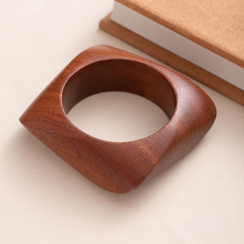 

Literary Retro Geometric Special-Shaped Wood Bracelet Versatile Trendy Cool Exaggerated Wooden Bracelet Accessories Hand Jewelry Advanced Sense