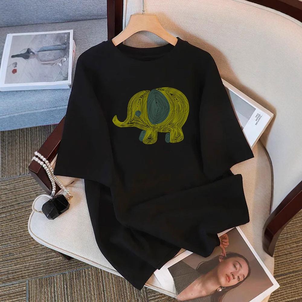 

Летняя женская свободная футболка в студенческом стиле с милым принтом слона и короткими рукавами 2XL чёрный