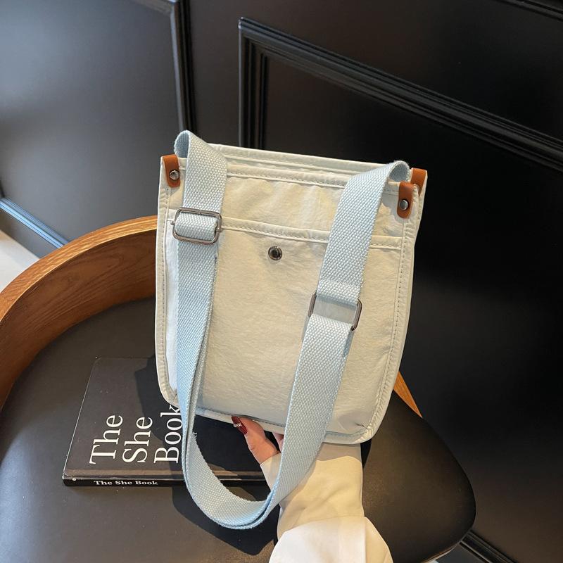 Cloth Bag Women's Large Capacity 2025 Summer New Versatile Shoulder Messenger Bag Casual Class Tote Bag