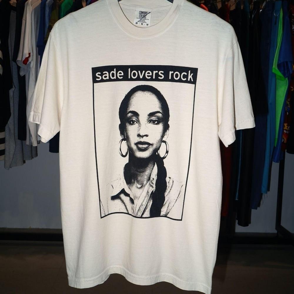 Sade Adu Sade Lover Рок-футболка Унисекс Концертная S до 5XL SG613 Унисекс Футболка S