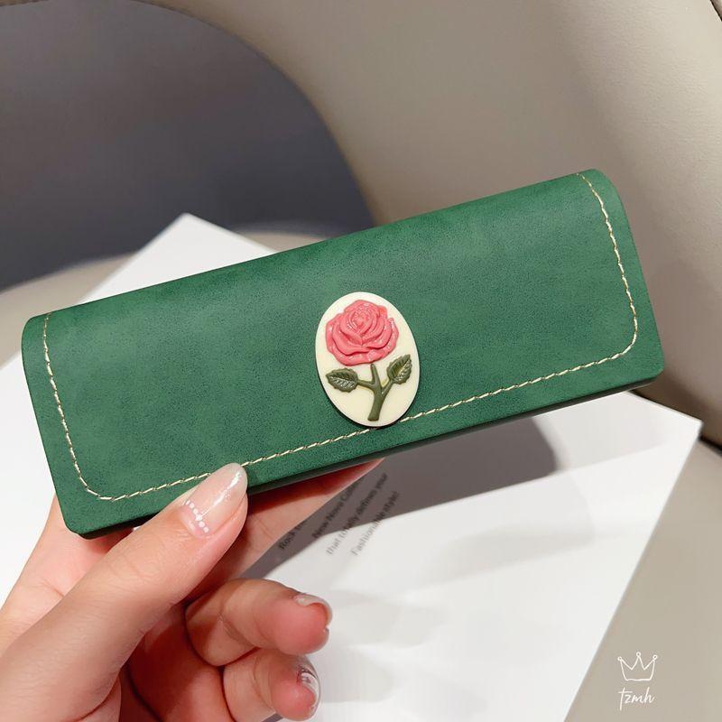 

1PC Literary and Retro Portable Glasses Case Compact Glasses Case High-end Student Sunglasses Storage Case New Model зелений