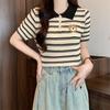 T-shirt Tricoté Rayé Brodé à Manches Courtes avec Ours en Peluche Design Minceur d'Été pour Femme Polo de Niche Haut d'Épaule