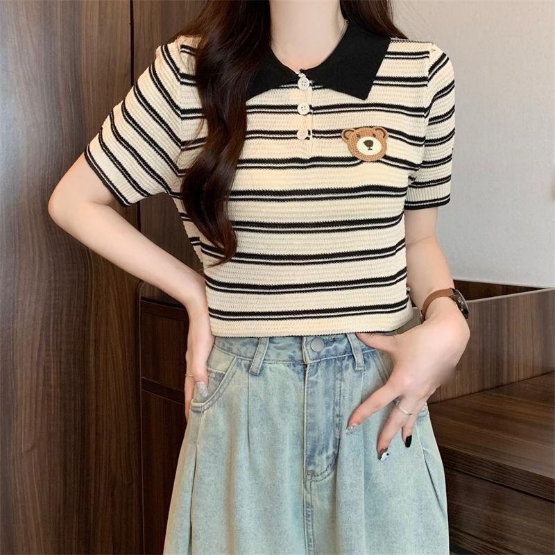 T-shirt Tricoté Rayé Brodé à Manches Courtes avec Ours en Peluche Design Minceur d'Été pour Femme Polo de Niche Haut d'Épaule