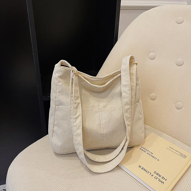 Stylish Large Capacity Women's Fashionable Tote Bag For Street Chic Everyday Use