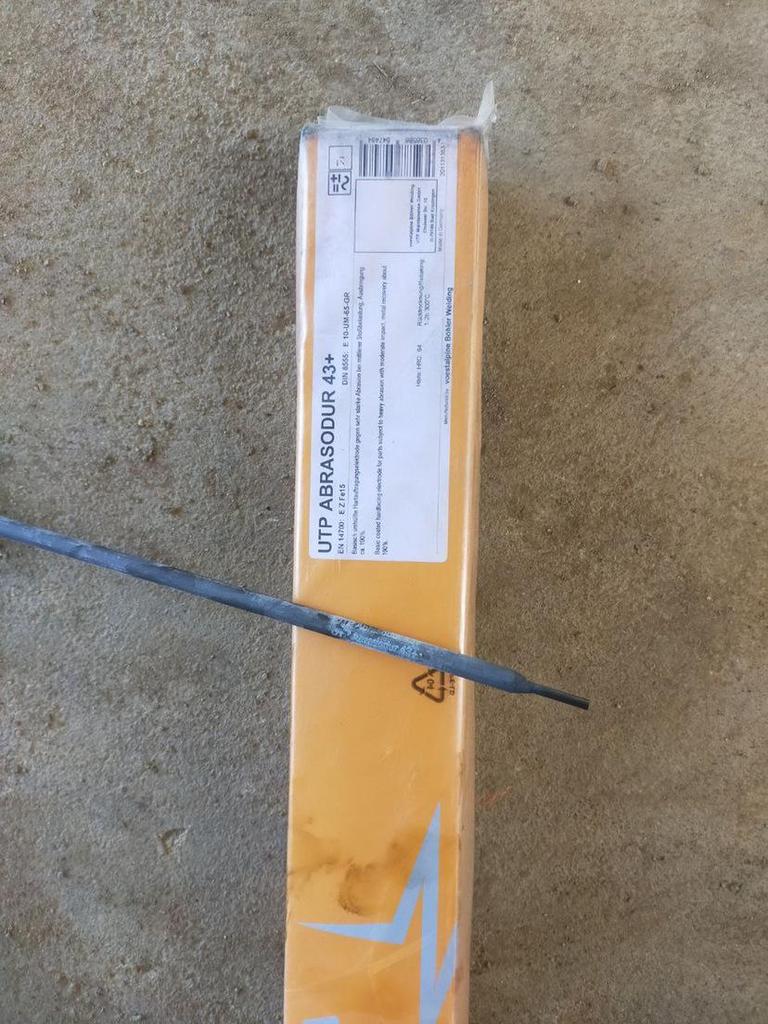 Svařovací elektroda UTP 6805 Kb E630-15 z nerezové oceli (Německý import)