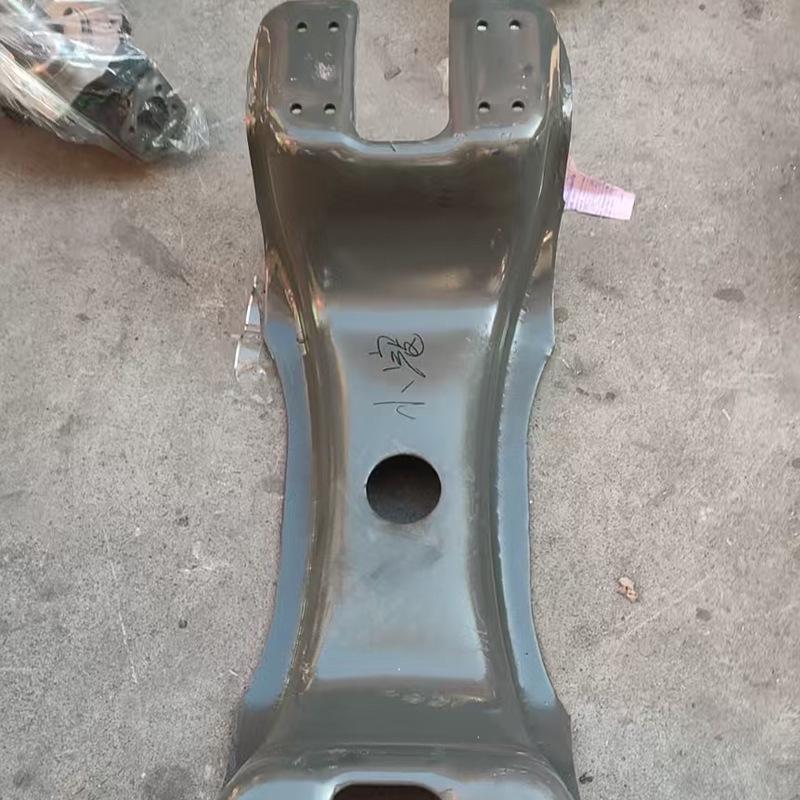 

Saddle Type Crossbeam for Sinotruk Howo & Shaanxi Delong Trucks - Model 199114510511 Lulin