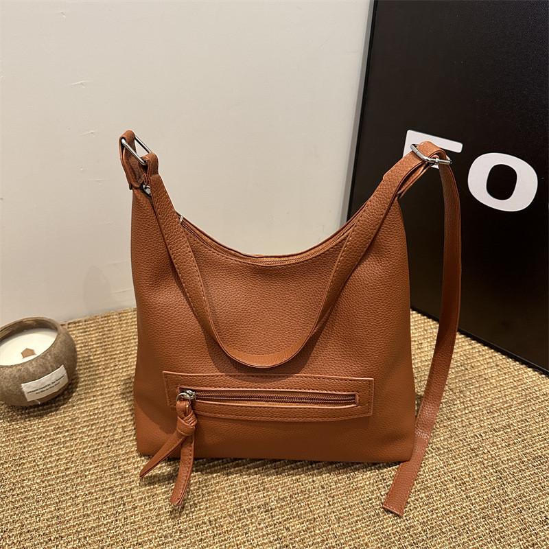 Stylish Large Capacity Fashionable Pu Tote Bag For Women Perfect For Daily Commute