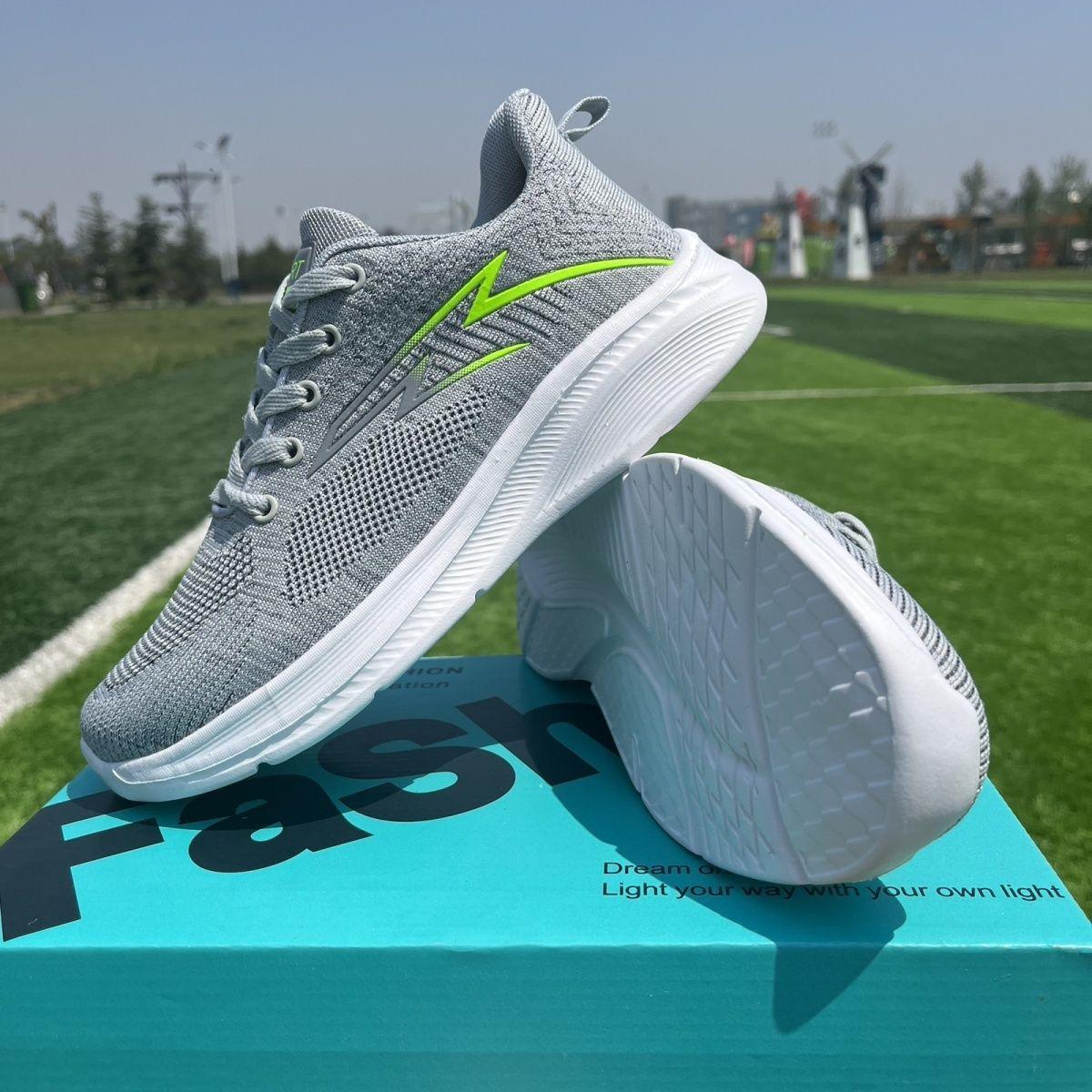 

2024 весна новая сетчатая дышащая удобная модная спортивная обувь легкая холодная липкая спортивная обувь 44