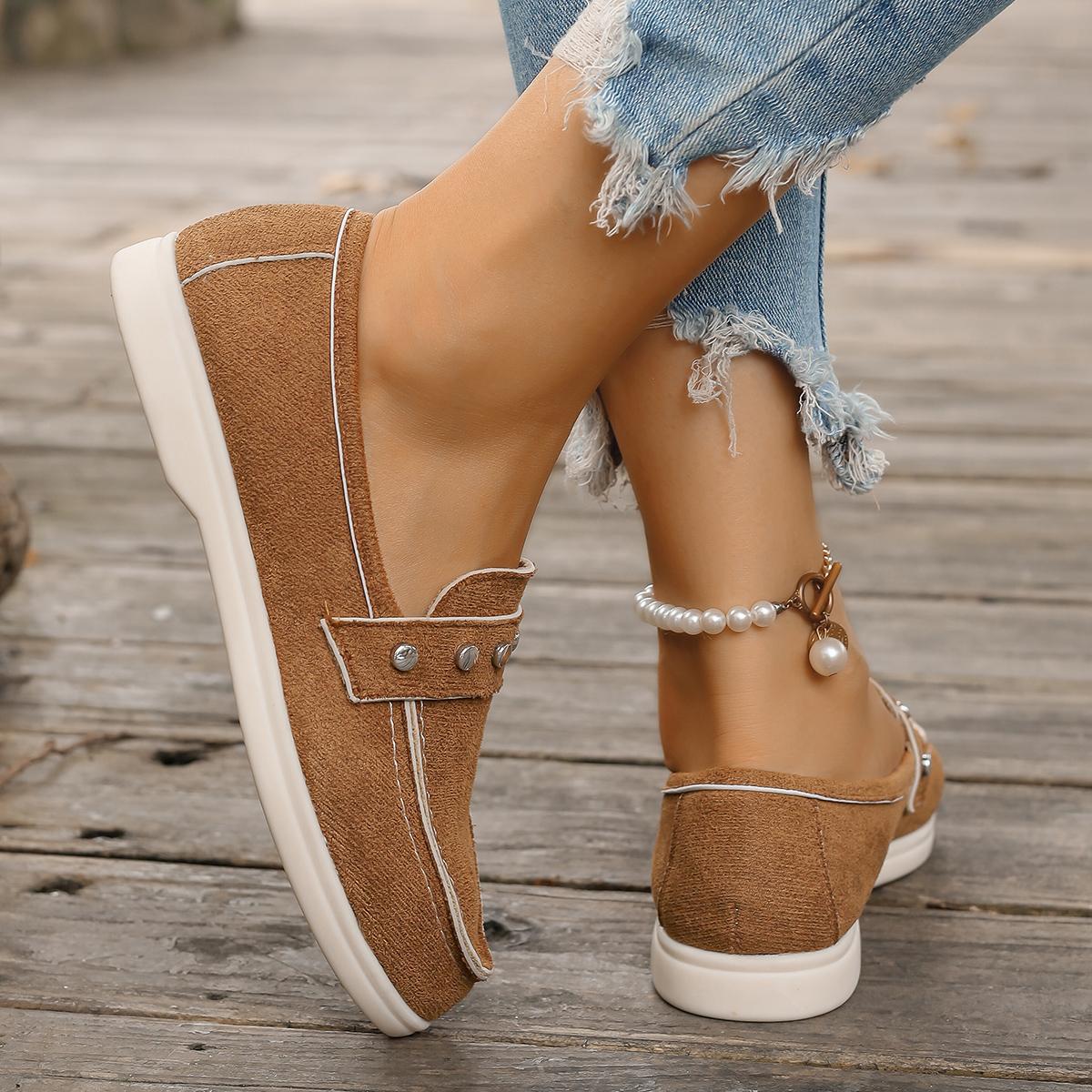 Модные женские повседневные мокасины с заклепками 2024 года — фото 6