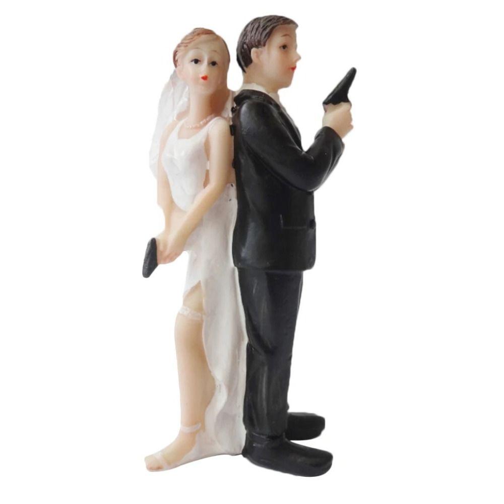 Funny Bride and Groom Figurines Romantic Wedding Cake Toppers Marry Figurine  Wedding