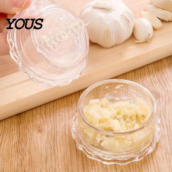 Schiaccia-aglio per cucina, Trituratore manuale trasparente, Pressa portatile ad azionamento facile per tritare finemente aglio, cipolla, zenzero, noci, erbe aromatiche