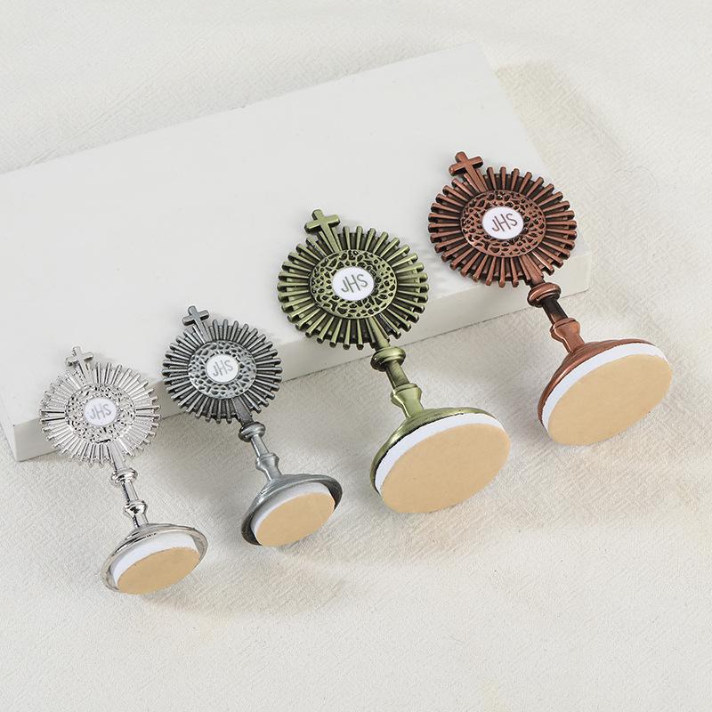 Elegant Metal Art Craft Eucharist Monstrance - Home Office Desk Decor & Car Dashboard Religious Ornament with Detachable Base