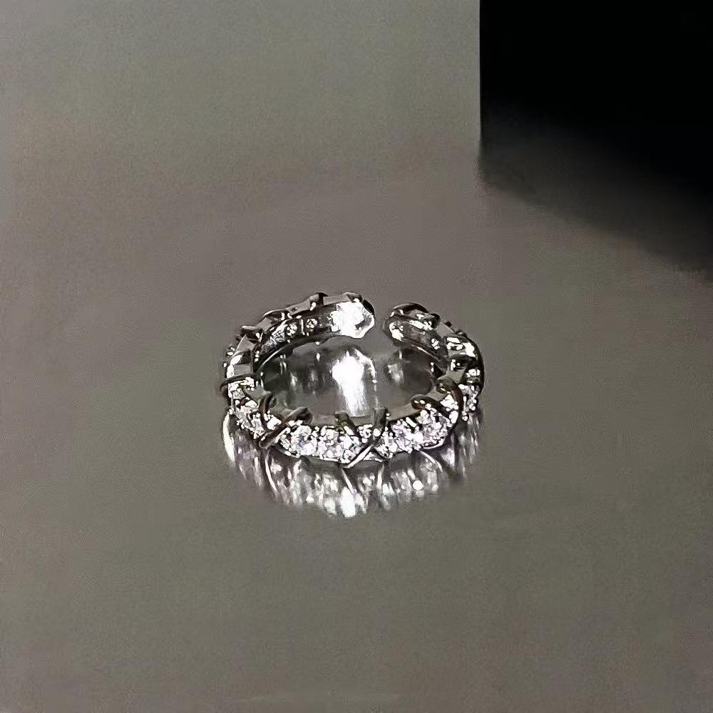 Moonstone Influencer Style Ring - Versatile, Luxurious, and Ideal for Index Finger