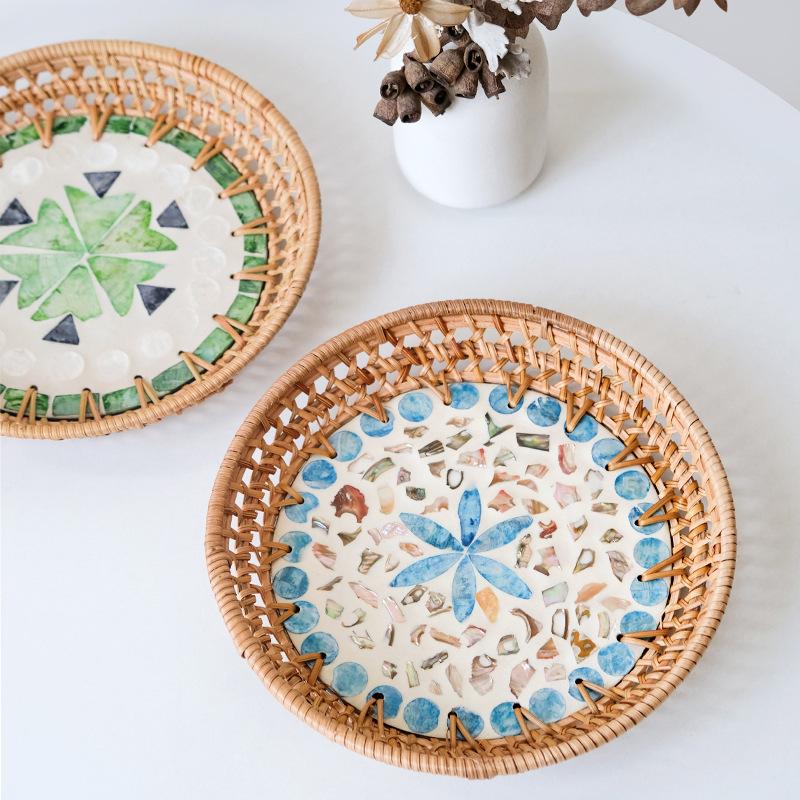 Rattan-Muschelschalen-Schalen Handgestrickt Bunte Obstsnacks Süßigkeitenteller Tischplatte Runde Schmuck Kosmetik Teetassen Lebensmittelaufbewahrungsschalen
