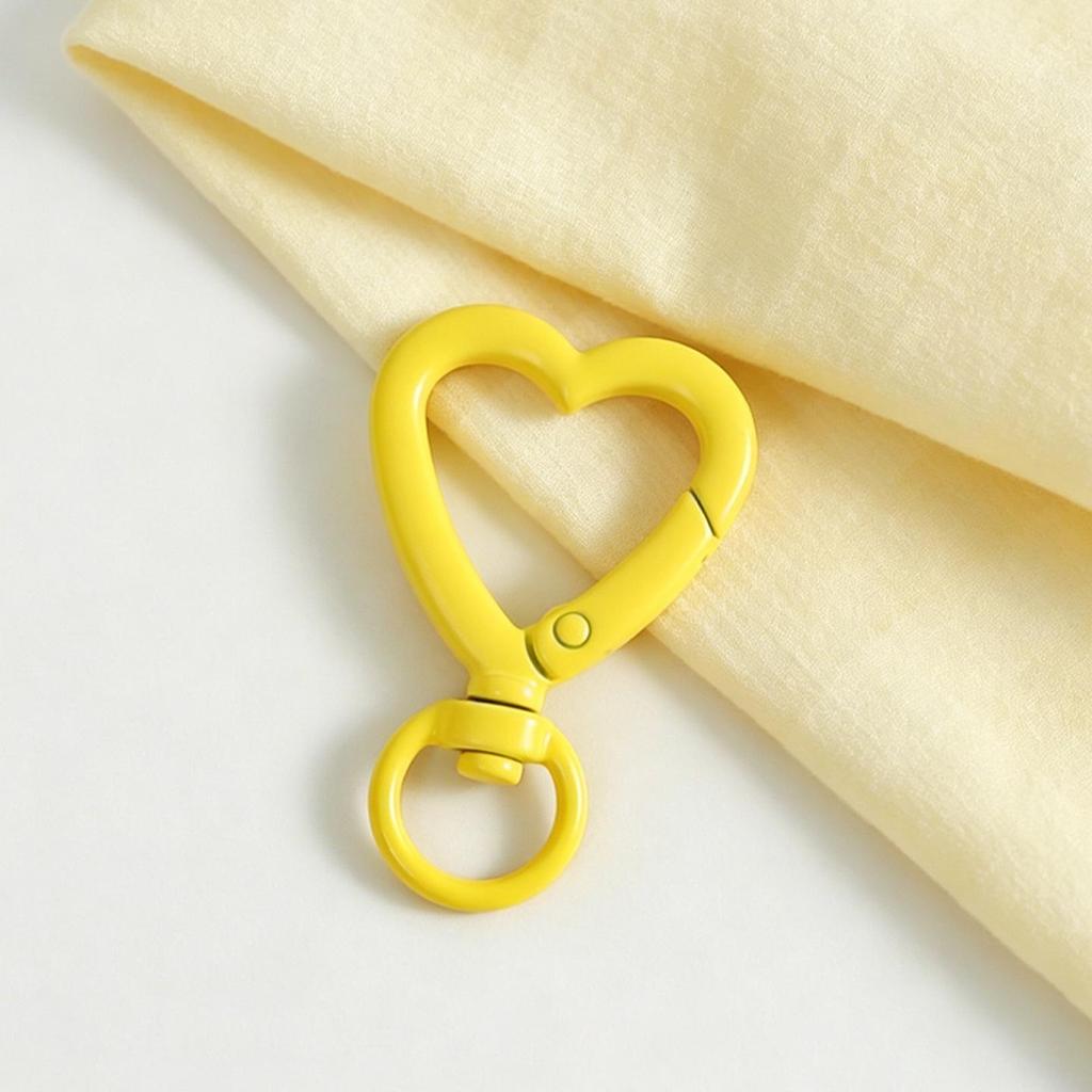 Colorful Heart-Shaped Keychains: DIY Jewelry Accessories with Spray-Painted Spring Clasps and Zinc Alloy Jump Rings
