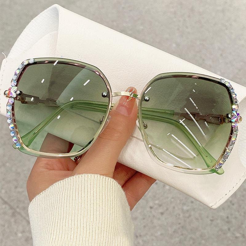 Rhinestone Decor Rimless Fashion Sunglasses For Women Men Casual Gradient Glasses For Summer Beach Party UV400