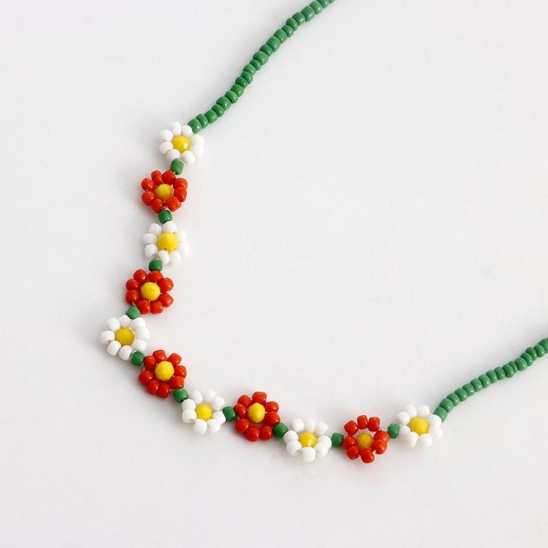 Korean Sweet Cool Resin Flower Charm Beaded Pendant Necklace for Women Girls Fashion Choker Necklace Party Jewelry Gift