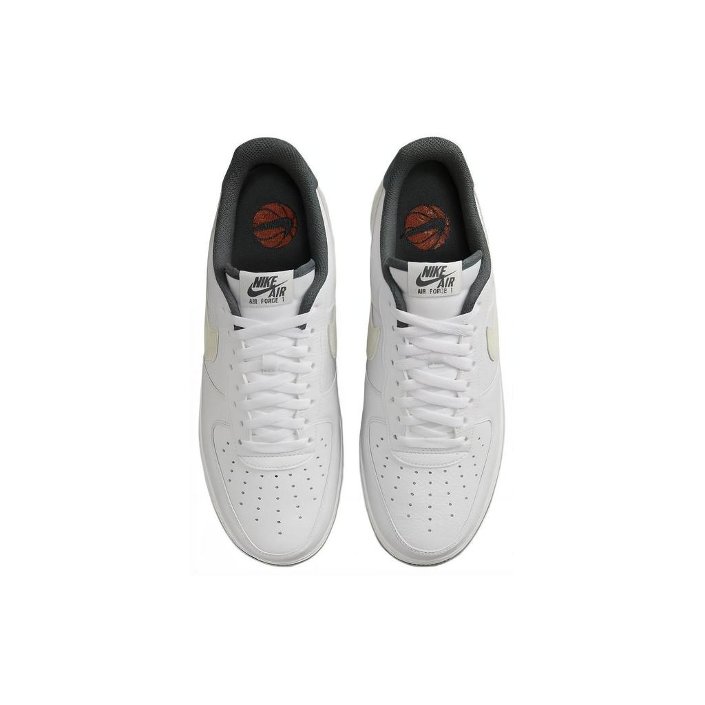 Nike Air Force 1 07 LV8 Vintage Grün Herren Sneakers Weiß Seeglas HF1939-100
