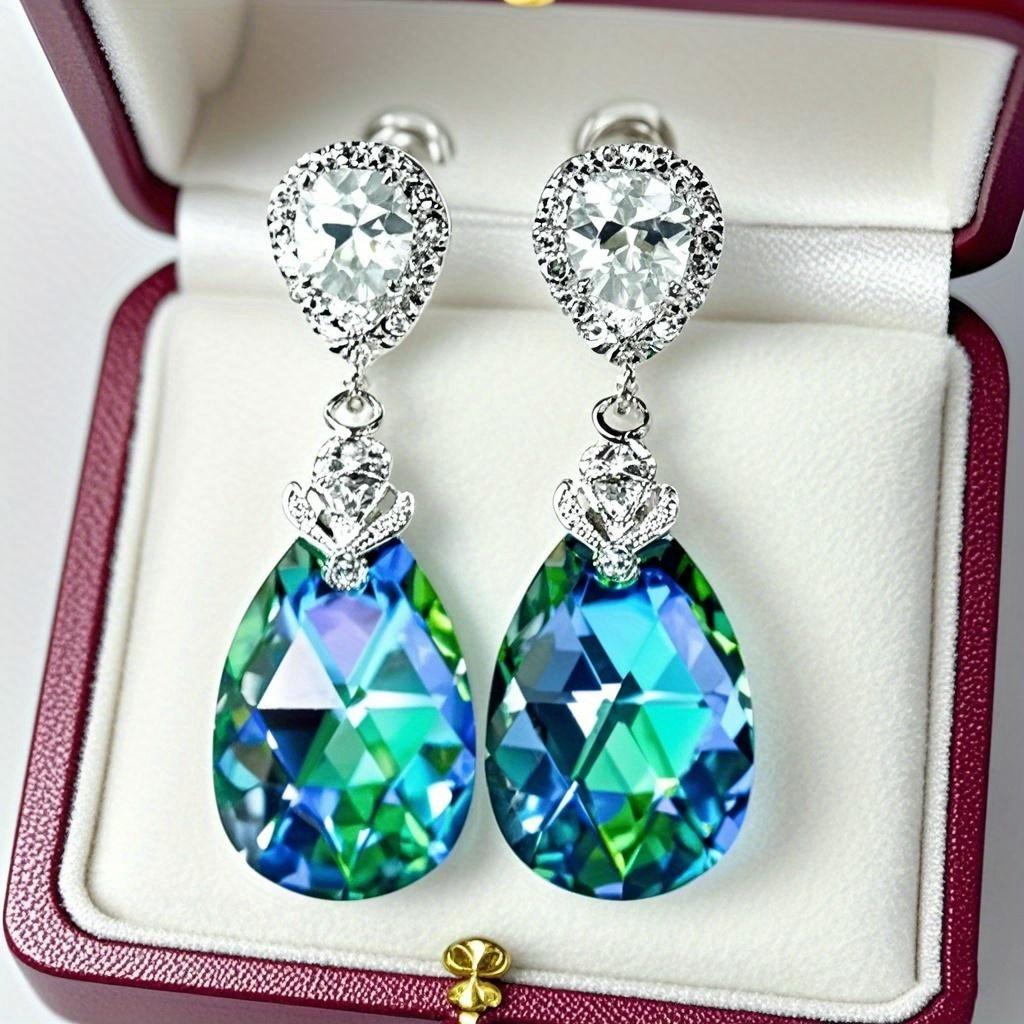 Fashionable, luxurious, and shiny women's hanging earrings - suitable for banquets, weddings, and parties to wear