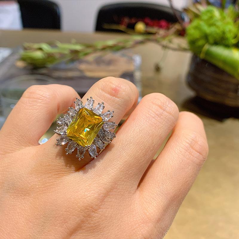 

Кольцо с цветными украшениями, обручальное кольцо с рубиновым темпераментом, женские украшения, открытое кольцо с микробриллиантами rectangular 10X12