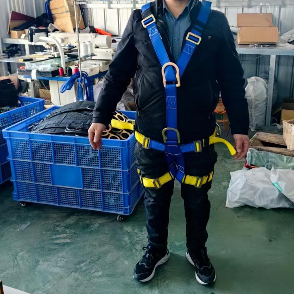 Multi-Point Full-Body Safety Harness for High-Rise Work