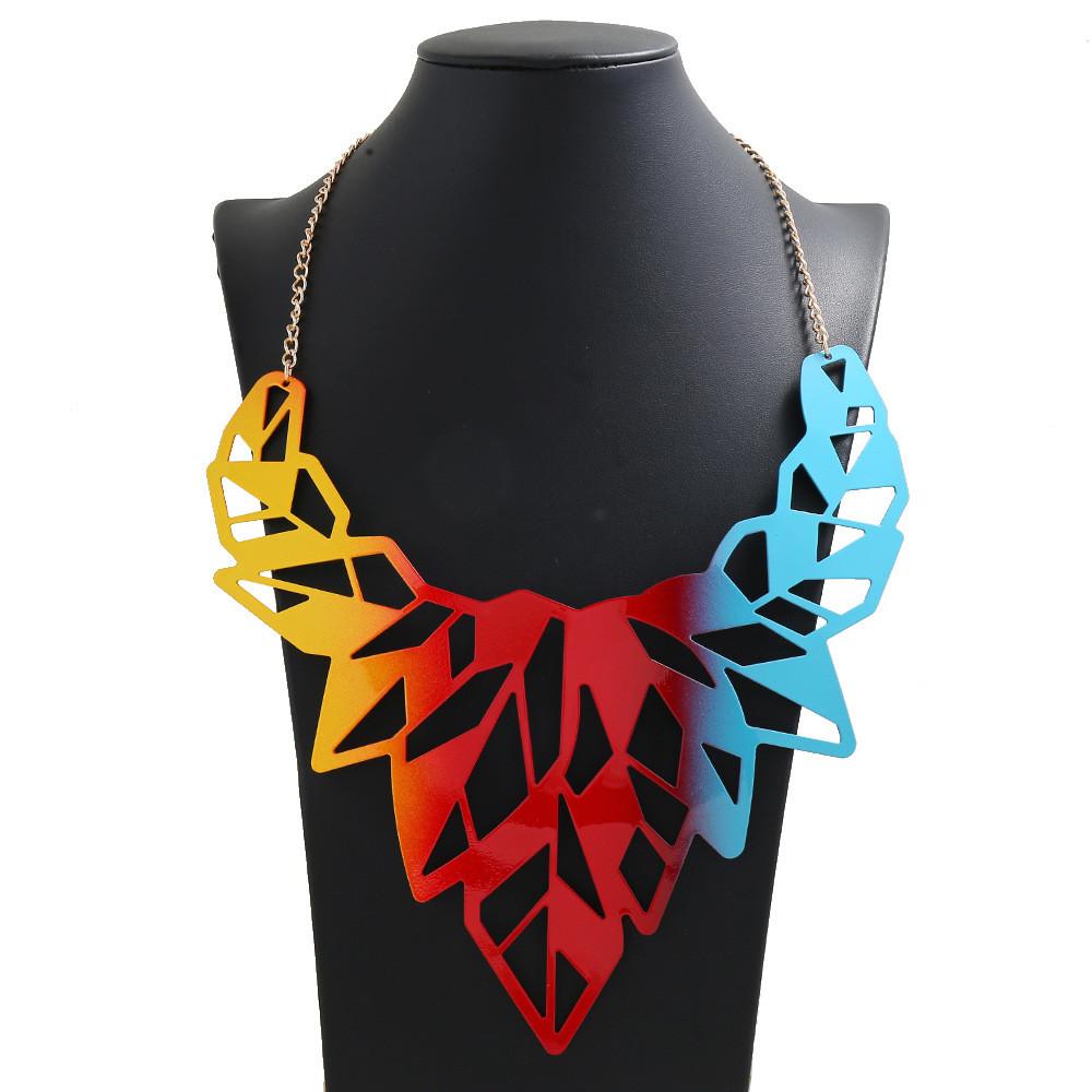 Exaggerated Hollow Leaf Chain Necklace In Gold And Silver For Trendy Adult Fashion