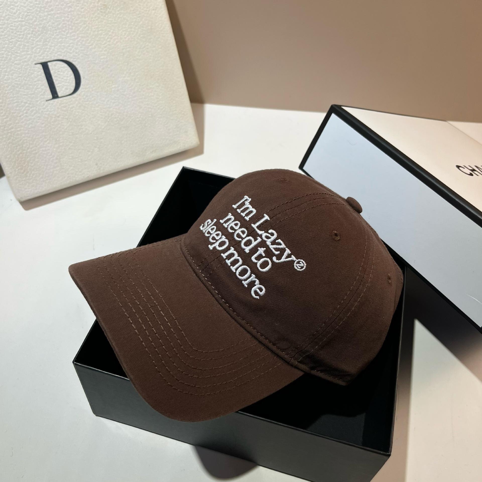 Бейсболка со звездой и вышитыми буквами, весна-лето, хлопковая, дышащая, универсальная, повседневная, спортивная Adjustable темно-коричневого