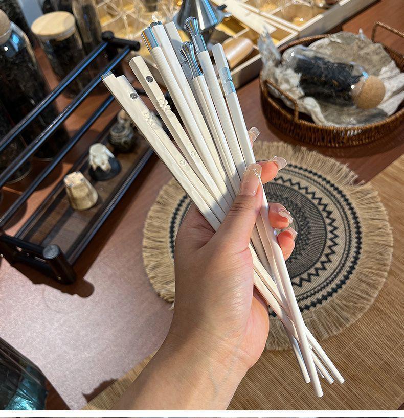 High-Grade Antibacterial Non-Slip Chopsticks - Heat Resistant, Mold Proof, Stylish Alloy for Single Portion Use