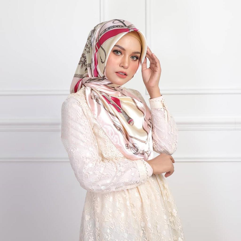 Luxury Design Silk Scarf Square Women Floral Printed Shawl Wrap Spring Summer Neckerchief Hair Band Lady Decor Foulard Bandana