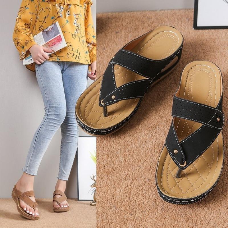 New Style V-shaped Flip-flops with Toe Guards, Women's Shoes, Thick-soled Beach Sandals