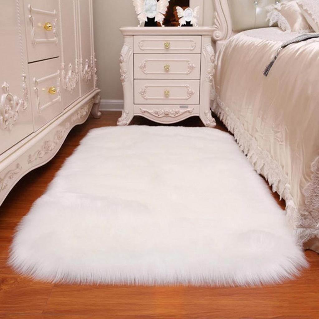 Luxury Soft Square Sheepskin Rug Create a Stylish and Relaxing Atmosphere