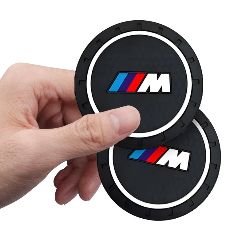Tappetino Portabicchieri Antiscivolo in Silicone con Emblema M Badge per Auto Tazza d'Acqua per BMW M M3 M5 M6 X3 E46 E90 F30 G20 E36 E34 X6 G20 Accessori