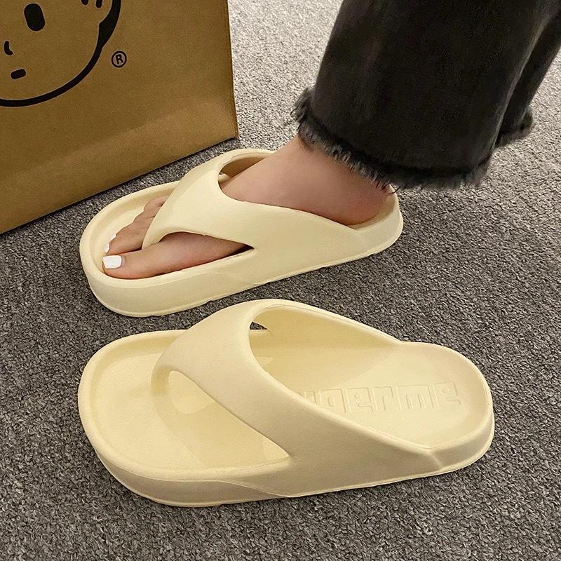 

Женские летние шлепанцы на толстой подошве из ЭВА, новая модель, мягкая подошва, нескользящие, однотонные, с перемычкой, пляжная обувь 40-41 [Suitable for 39-40 feet] жёлтый