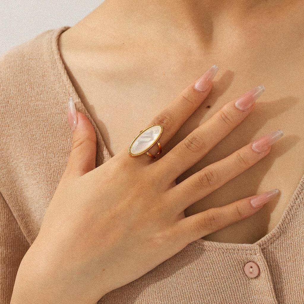 European & American Stainless Steel Seashell Ring - Luxurious Titanium Steel Jewelry 