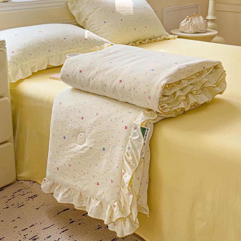 Korean Quilt with Lace and Ruffle Pure Cotton Patchwork Comforter for Summer Skin-Friendly Breathable Cooling Blanket for Home