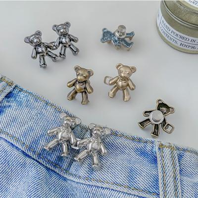 Kleiner Bär Bund, Taillierte Jeans, Knopfloch, Fester und Verstellbarer Bund, Mini-Anstecker, Ein Magisches Werkzeug