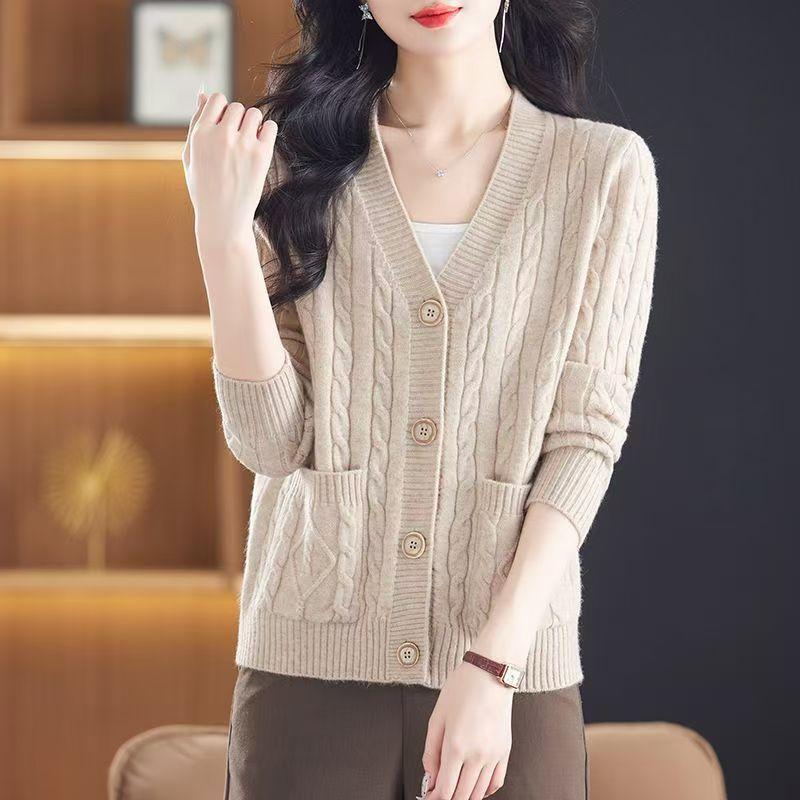 Temperament Elegant Style V-neck Knitted Sweater Top Autumn and Winter Fashion Loose Twist Pocket Sweater Jacket Women