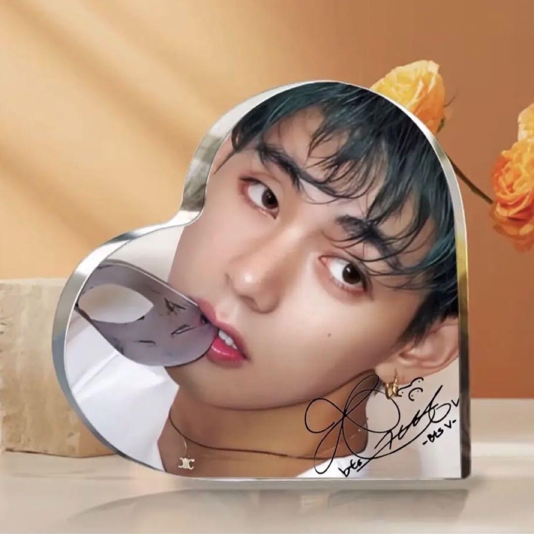 

[USED] Bulk purchase. NEW!! BTS V Taehyung Acrylic Block Mold