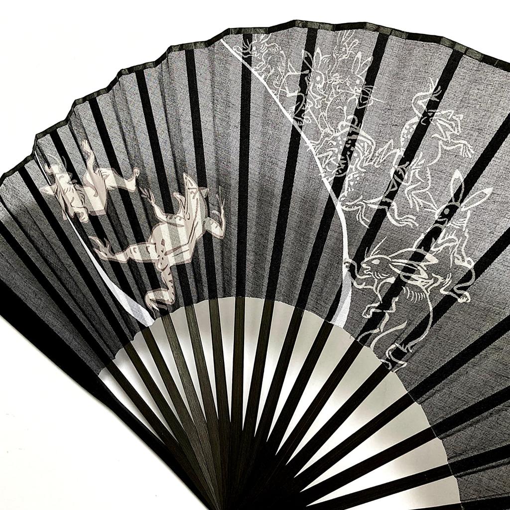 Folding Cotton with Frog and Rabbit Choju Giga Giga Single Item [Hana Kanzashi] Men's Fan, 22cm, Fabric, Large, Black, Designs, (Choju Paintings),