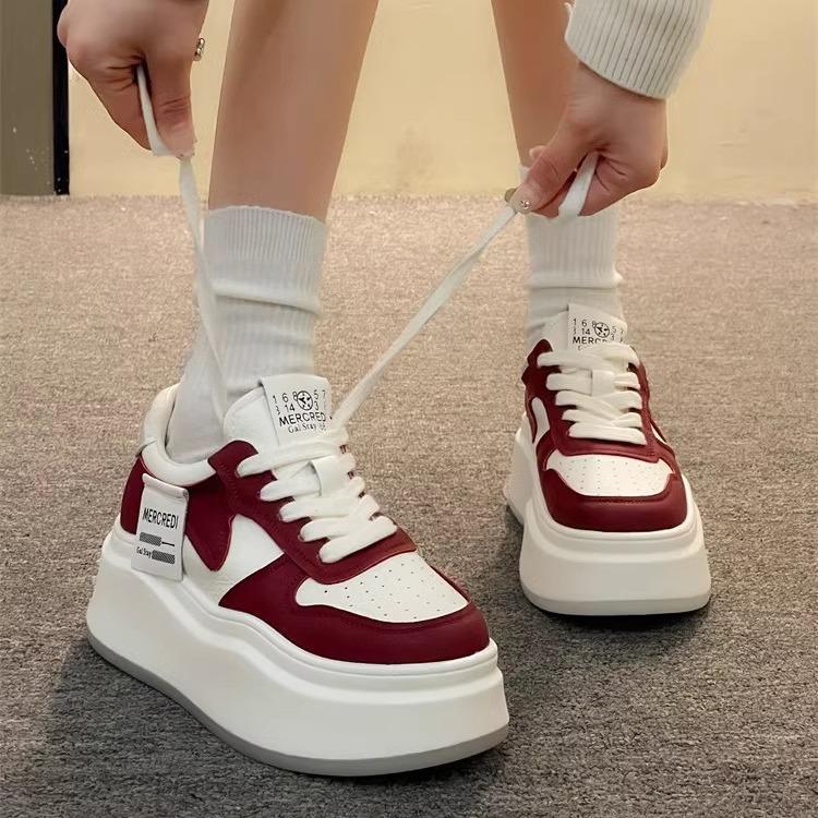 Cabelo liso verão novos sapatos esportivos design de nicho mostra sapatos de sola alta grossa