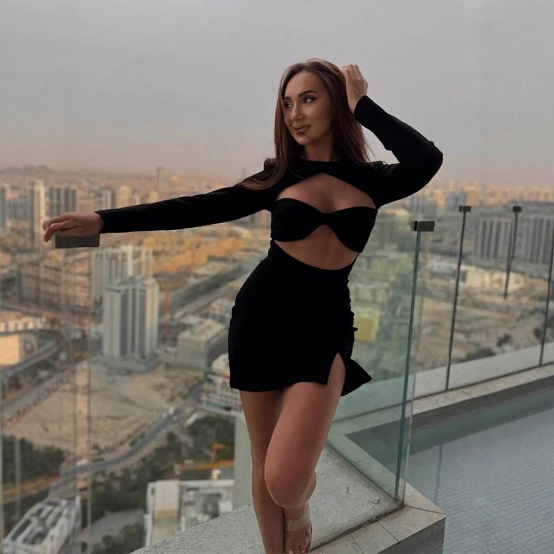 Autumn and Winter Women's Fashion Sexy Hollow Round Neck Long Sleeve Slit Spice Girl Dress