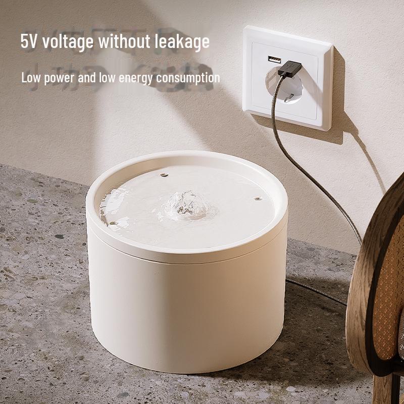 Keramisk kattevannfontene med lydløst sirkulasjonsfilter