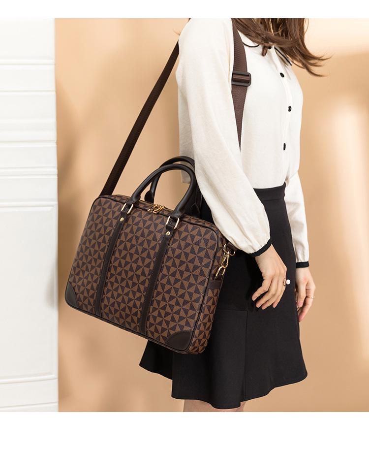Men's Trendy European & American Large Capacity Business Briefcase: Printed Crossbody & Shoulder Handbag for Laptop.