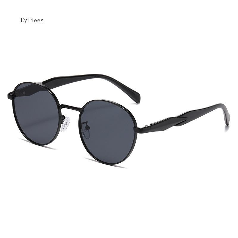 Ins Vintage Round Punk Sunglasses Women Fashion  Gradient Shades Eyeglasses Men Trending Metal Sun Glasses UV400