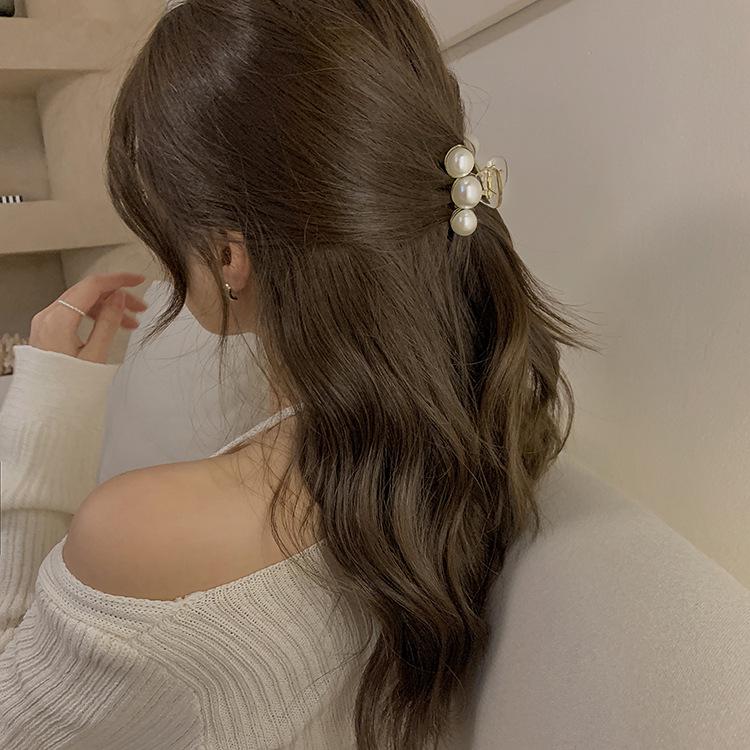 Korean Elegant Pearl Hair Clip - Small, Cute, Exquisite for Face Washing & Back of Head Hair Accessories.