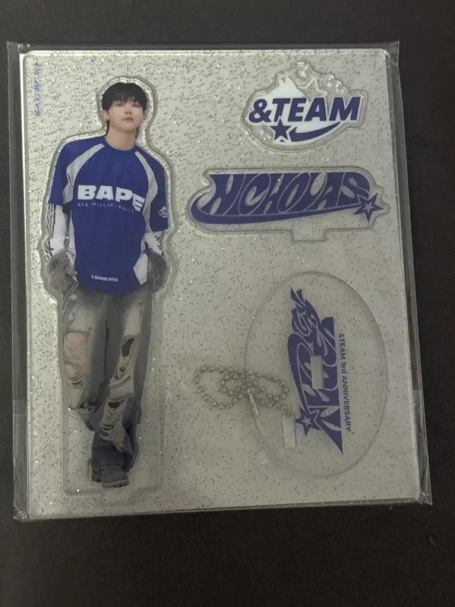 

&TEAM Nicholas and Day Acrylic Stand Arc Star (Unopened)