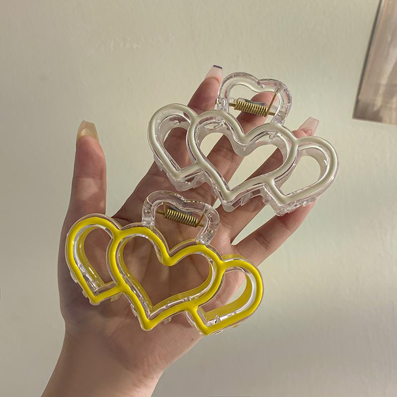 Acrylic Love Hair Claw Clip for Girls Korean Colorful Transparent Head Shark Hairpin Women Hair Accessories Crab Clip