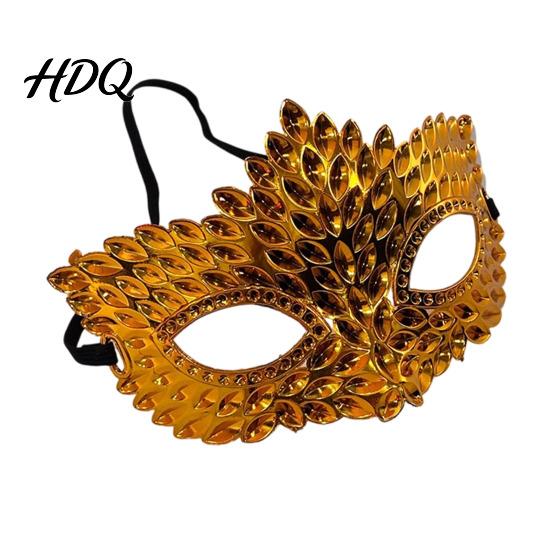 Unique Halloween Outfit Accessory Rhinestone Masquerade Mask Adjustable Eye Mask for Party Ball Gala Comfortable Fit Face Cosplay Sparkling
