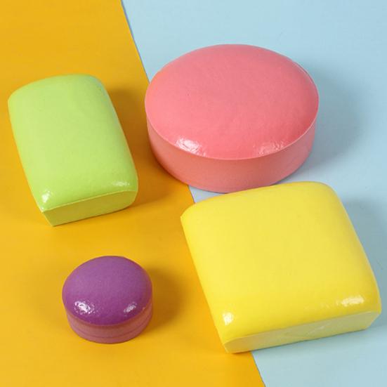 Slow-Rise Squeeze Bread Toy Soft Stretchy Stress Relief Fidget Cute Mini Toast Simulation for Desk Decoration Fun Gift for Kids Adults